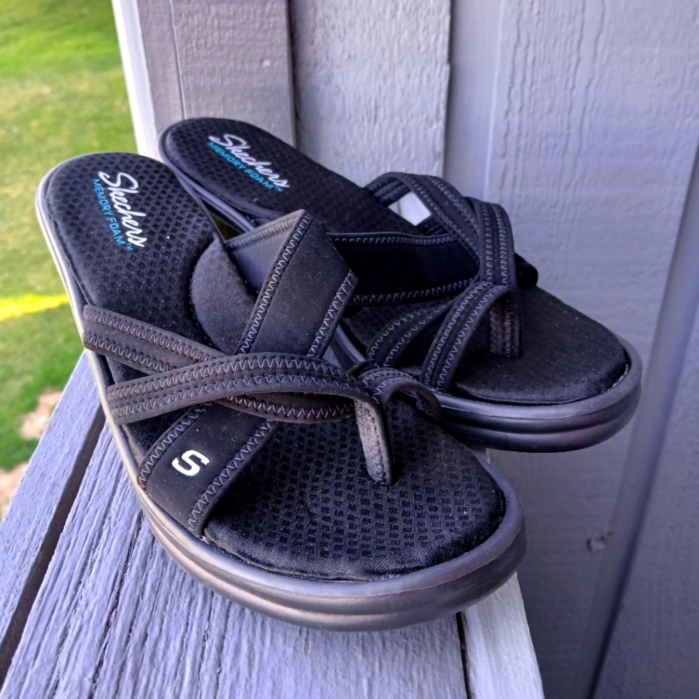 Skeckers Black Women's Size 10, Rumblers Wedge Sandal Flip Flop